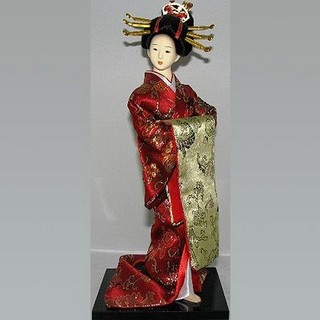 Статуэтка «Японка в красном кимоно с золотым шарфом», 30 см